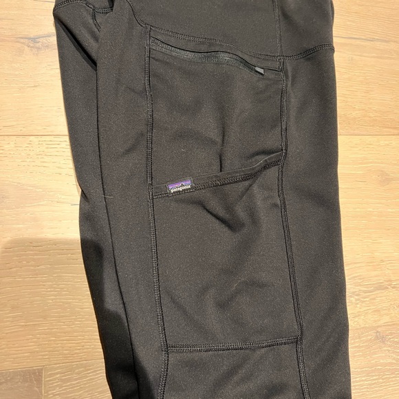 Patagonia Black Fleece Leggings - Picture 5 of 6